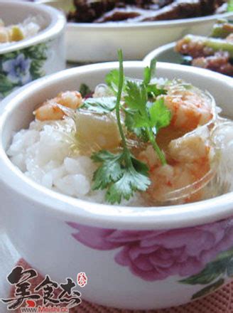 米饭和虾仁怎么做,产妇虾仁米饭怎么做