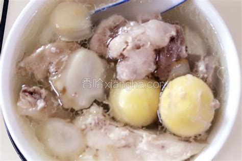 姬松茸炖排骨汤的做法 花旗参姬松茸炖排骨汤
