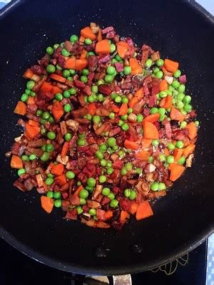 咸肉豌豆饭怎么做好吃,青豌豆怎么吃