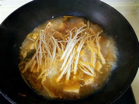 豆腐炒金针菇的做法,金针菇和豆腐怎么炒好吃