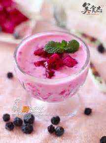 火龙果牛奶酸奶怎么做好吃,不如来一杯火龙果酸奶