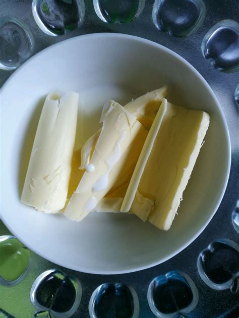 黄油怎么做成淡奶油过程,淡奶油怎么做黄油图