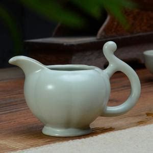 广东雷州茶壶匠李小明20年专业玩泥巴,龙泉青瓷茶具怎么开壶