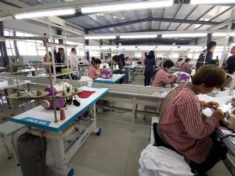衣服加工厂能赚多少钱,旧衣服回收利润的大小