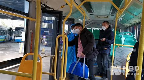 手机下载什么应用能查到武汉公交车到站时间?要是武汉滴.
