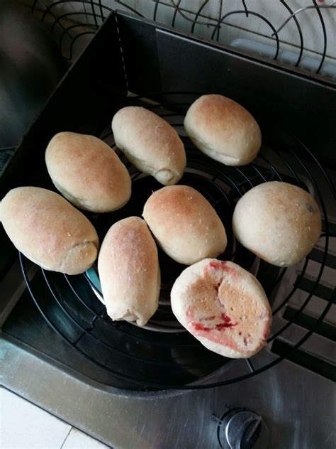 怎么用烤箱做汉堡面包,怎样用烤箱做面包又松又软
