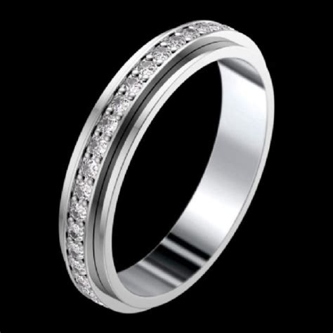 怎么挑选18k白金戒指,如何选择18K白金钻石戒指