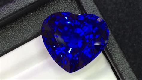 顶级蓝宝石多少钱一克拉,斯里兰卡蓝宝石价值如何