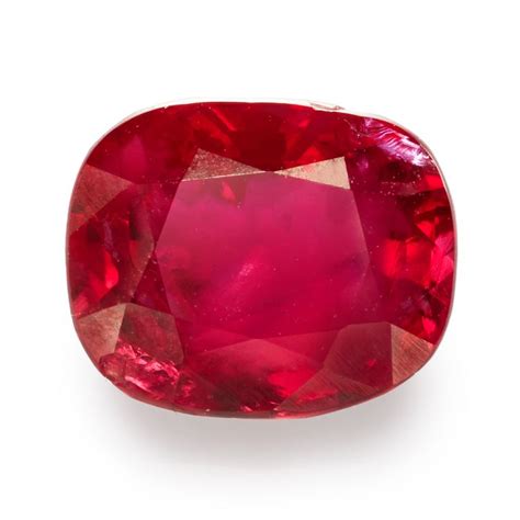红宝石钻戒的寓意是什么,红钻石戒指有什么意义