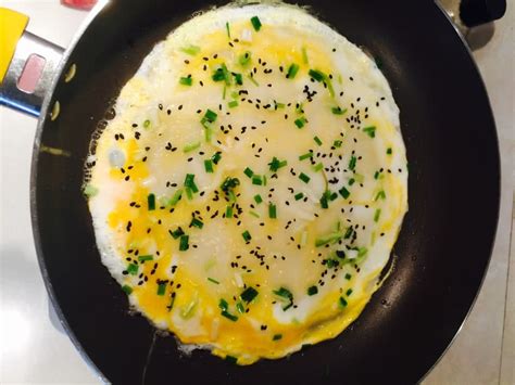 鸡蛋和面粉怎么做好吃法,面粉鸡蛋薄饼怎么做