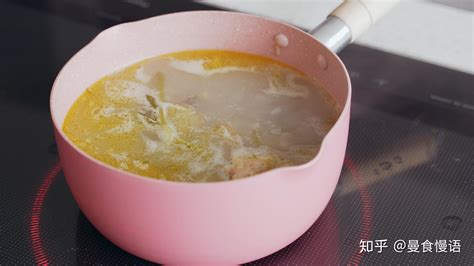 鸡骨架汤怎么做,家庭自制鸡架汤怎么做
