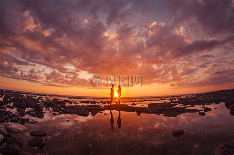两个人漫步夕阳文案（共计64句）