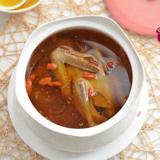 松茸煲鸭汤的做法是什么 做松茸炖老鸭汤