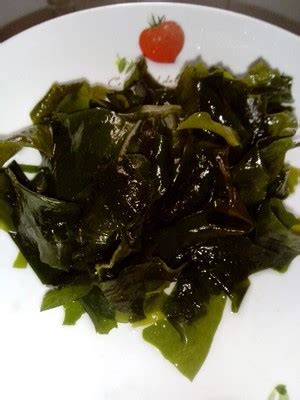 虾滑裙带菜汤饕餮美味视觉盛宴,螺旋藻汤怎么做汤