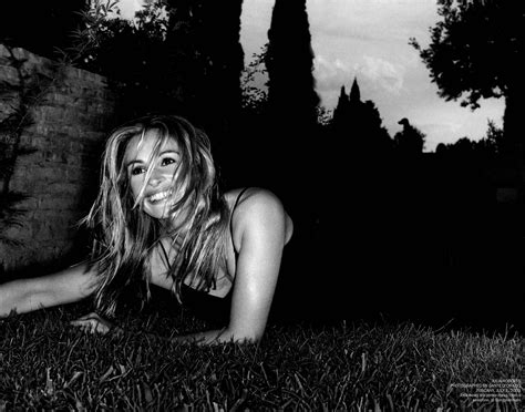 85现配定焦镜头351.8G和50,尼康d7100拍风景配什么定焦镜头