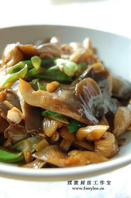 给家人煮一锅香喷喷的牛肉豆腐羹,牛肉豆腐烧蘑菇怎么做好吃
