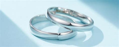 pt950是什么材质的戒指,女人带素圈戒指的意义是什么