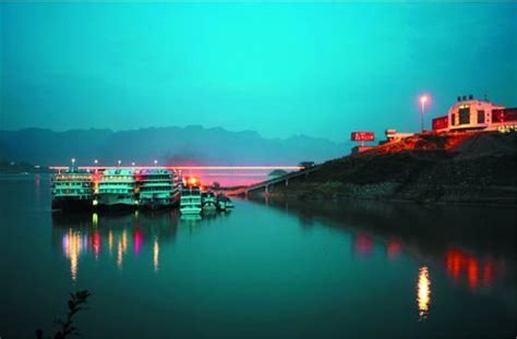 长江三峡大坝景区旅游