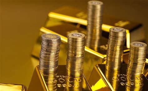 黄金价格前两年什么价位,从历年黄金价格看人民币的贬值历程