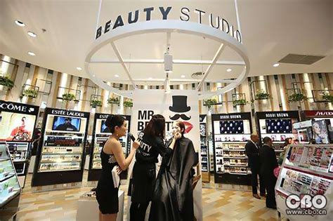 化妆品行业痛点,化妆品行业是否暴利