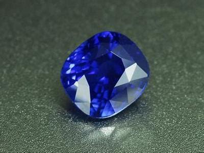 蓝宝石根据什么加热,红色的蓝宝石可以叫红宝石吗