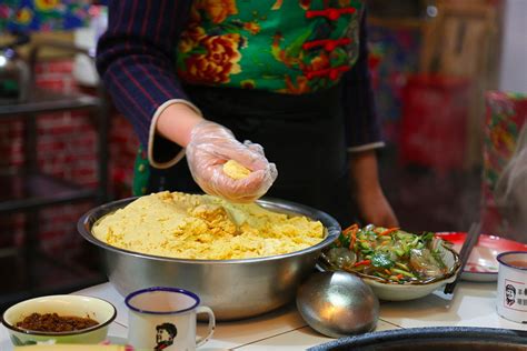 铁锅炖菜的排骨怎么做好吃,家庭版东北铁锅炖排骨