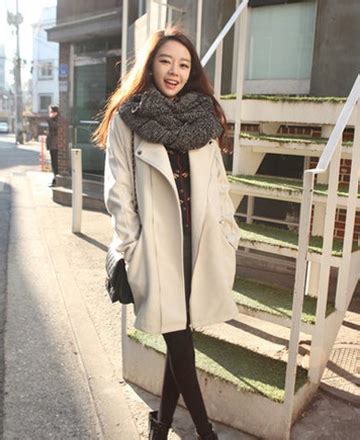 杭州女装品牌米祖MIZU2022春,米祖白色大衣怎么搭配