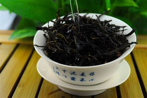 蒸青茶与晒青茶哪个好喝,晒青茶和烘青茶哪个好