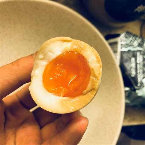 濮阳一商超现假鸡蛋,假鸡蛋壳怎么做的