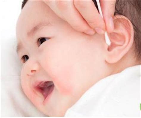 宝宝经常无理由哭闹，有可能是因为耳朵感染了