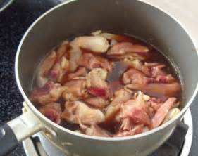 水煮鸡肉宠物零食怎么样,网友用感冒药煮鸡肉称可以治病