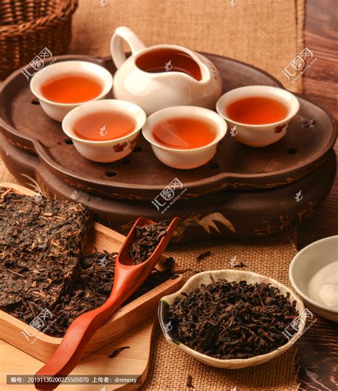 黑茶为什么特别硬,硬得像砖头的黑茶