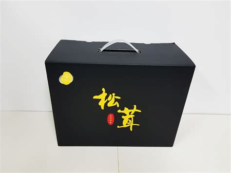松茸也能做出奢侈品 制作松茸礼品盒