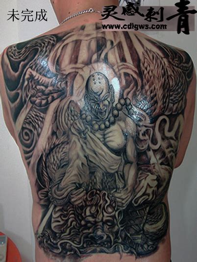 称其毁了罗志祥,罗志祥右肩纹身