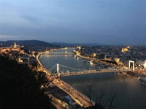 布达佩斯的风情，就藏在多瑙河这些动人的桥上