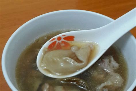 松茸花胶排骨汤的做法大全 花胶松茸排骨炖汤的做法