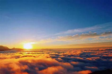 走近美丽的“云海天堂”达瓦更扎