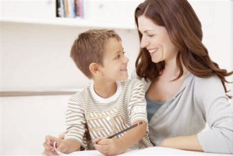 父母与孩子沟通的技巧心得体会(如何与孩子沟通和交流)